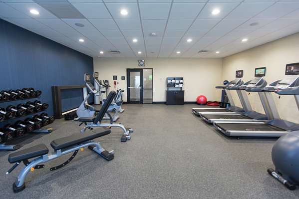 Fitness/ Exercise Room - Hampton Inn & Suites Stroud