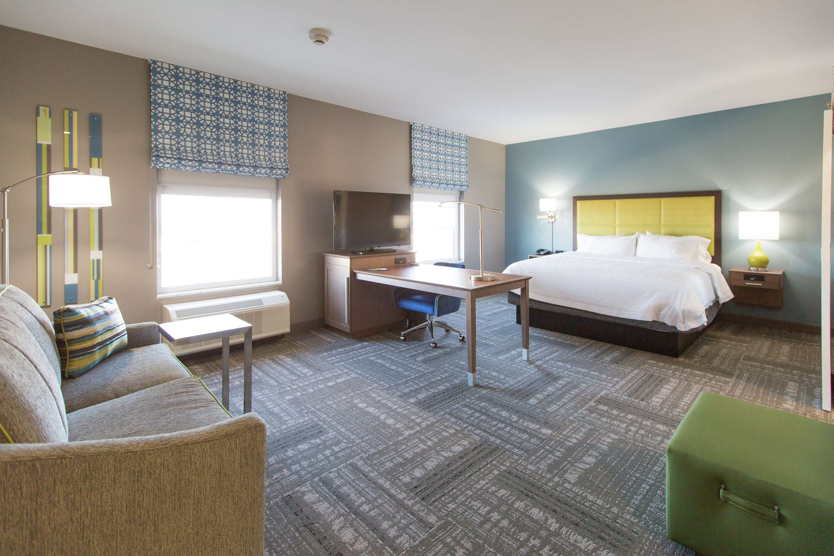 Guest room