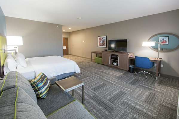  - Hampton Inn & Suites Stroud