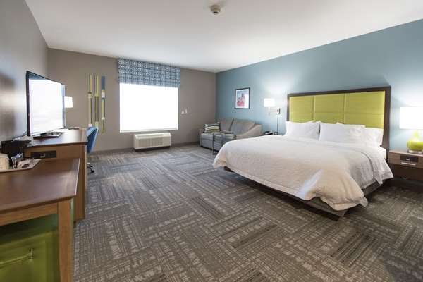  - Hampton Inn & Suites Stroud