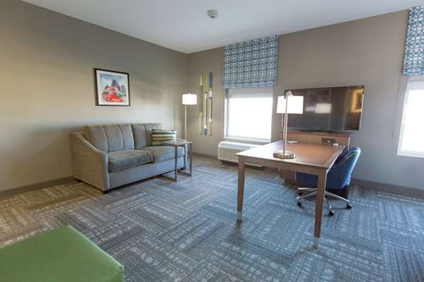  - Hampton Inn & Suites Stroud