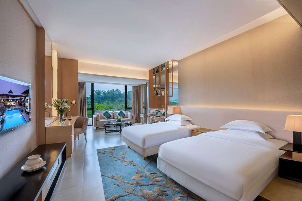 MISSION HILLS SHENZHEN RESORT-guestroom-Guest Room,On-Site.jpg