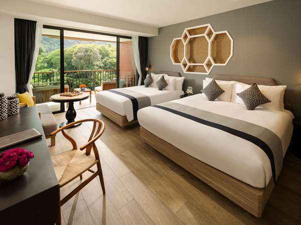 Premier Family Room, Sea View, 1 King Bed and 1 Queen Bed, Balcony