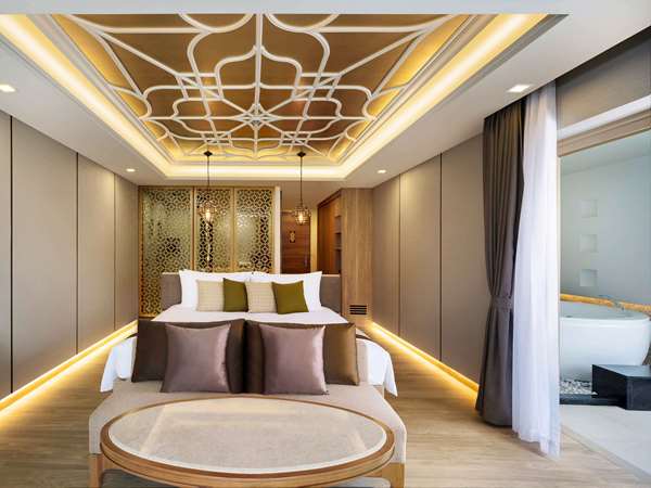 DELUXE SUITE WITH WHIRLPOOL BATH, SEA VIEW, 1 KING BED