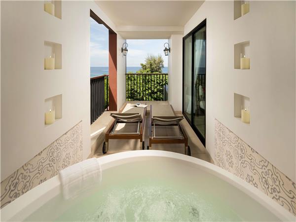 DELUXE SUITE WITH WHIRLPOOL BATH, SEA VIEW, 1 KING BED
