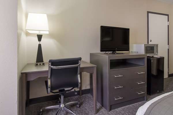 - Surestay Plus Hotel by Best Western Houston Medical Center