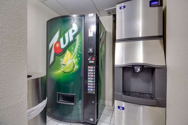  - Surestay Plus Hotel by Best Western Houston Medical Center