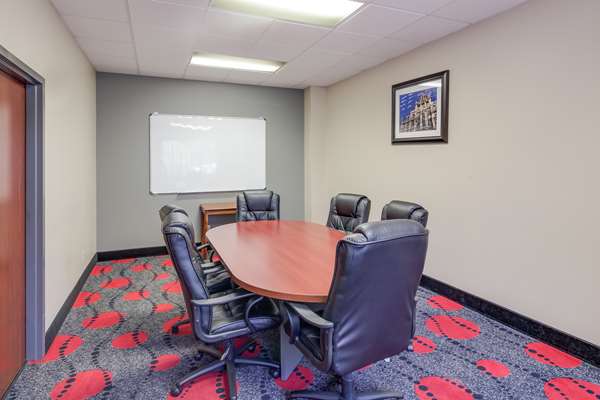  - Surestay Plus Hotel by Best Western Houston Medical Center