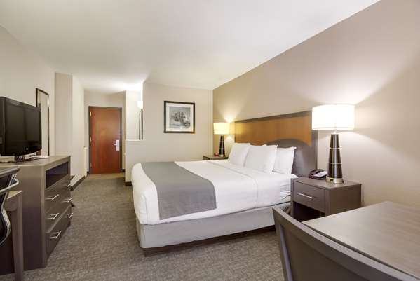  - Surestay Plus Hotel by Best Western Houston Medical Center