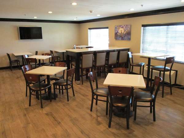Amenities - Best Western Presidential Hotel & Suites Pine Bluff - I-530, Exit 46