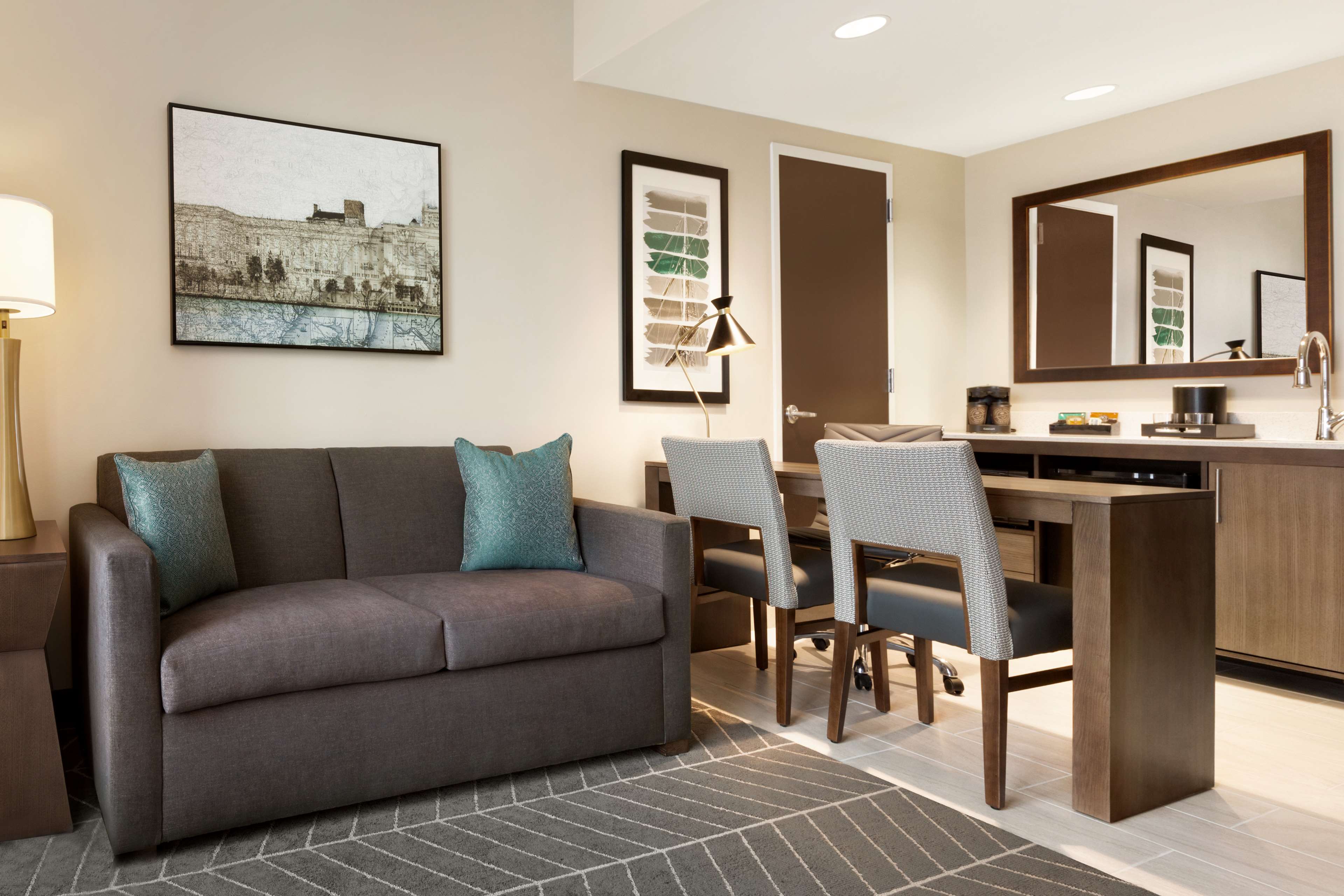 Embassy Suites by Hilton Wilmington Riverfront Room Type - 1 KG BED 2 RM STE RIVER