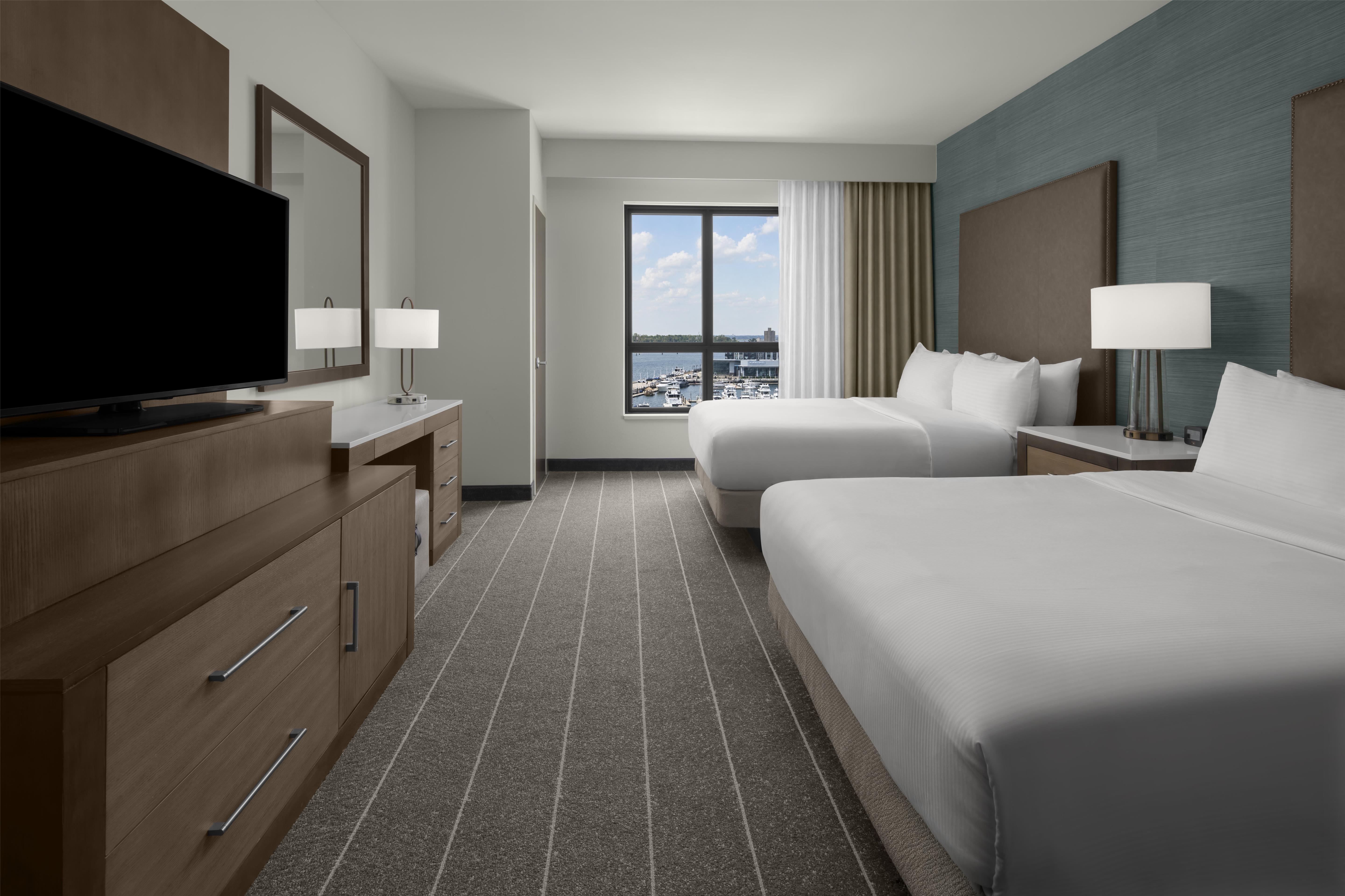 Embassy Suites by Hilton Wilmington Riverfront Room Type - 2QN STE HEARING ACC-RIVER