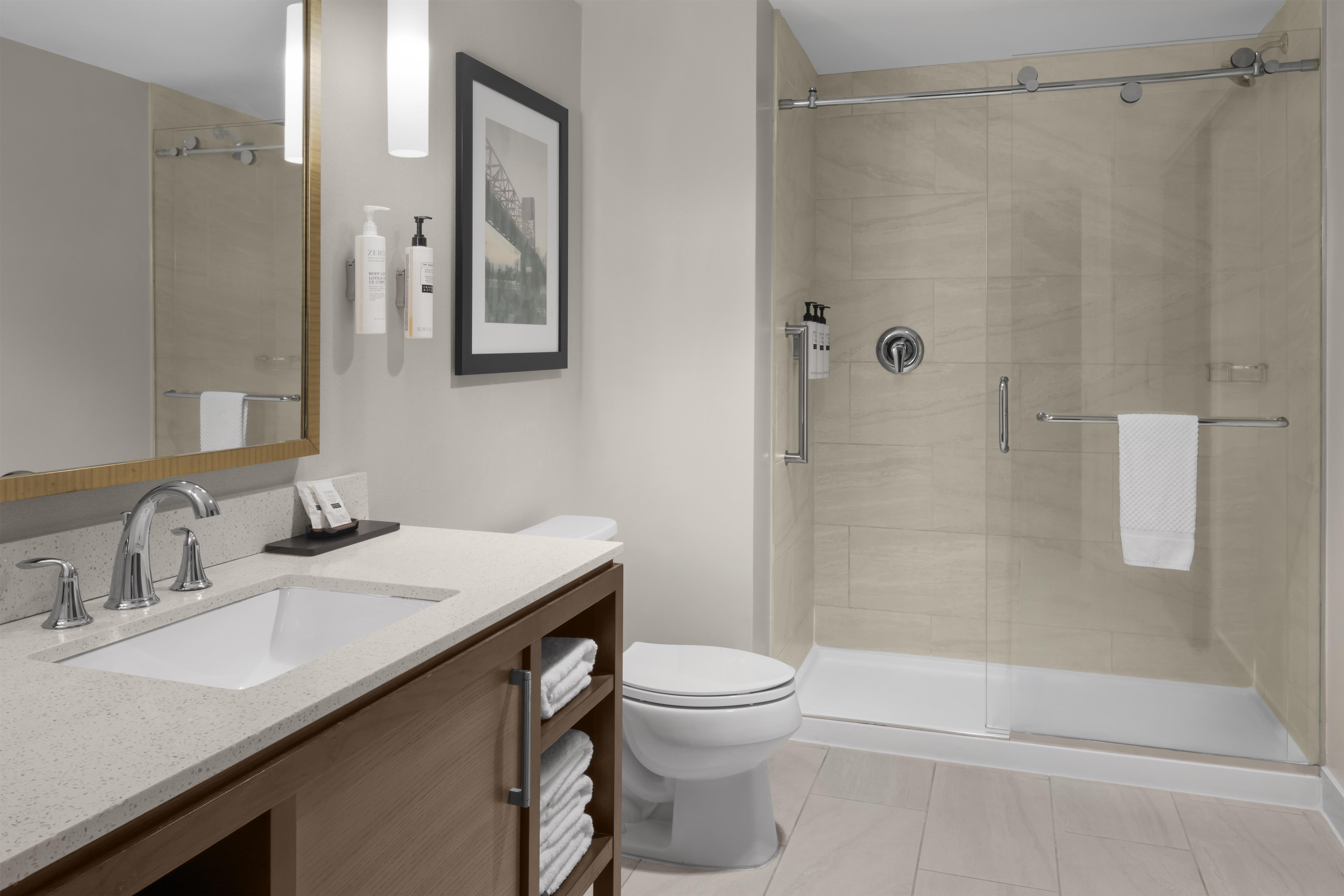 Embassy Suites by Hilton Wilmington Riverfront Room Type - 1 KG ONE RM SUITE RIVER