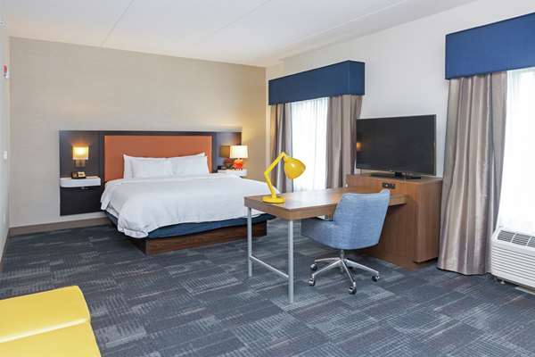  - Hampton Inn & Suites Morgantown - I-79, Exit 153