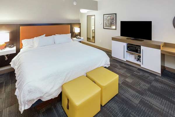  - Hampton Inn & Suites Morgantown - I-79, Exit 153