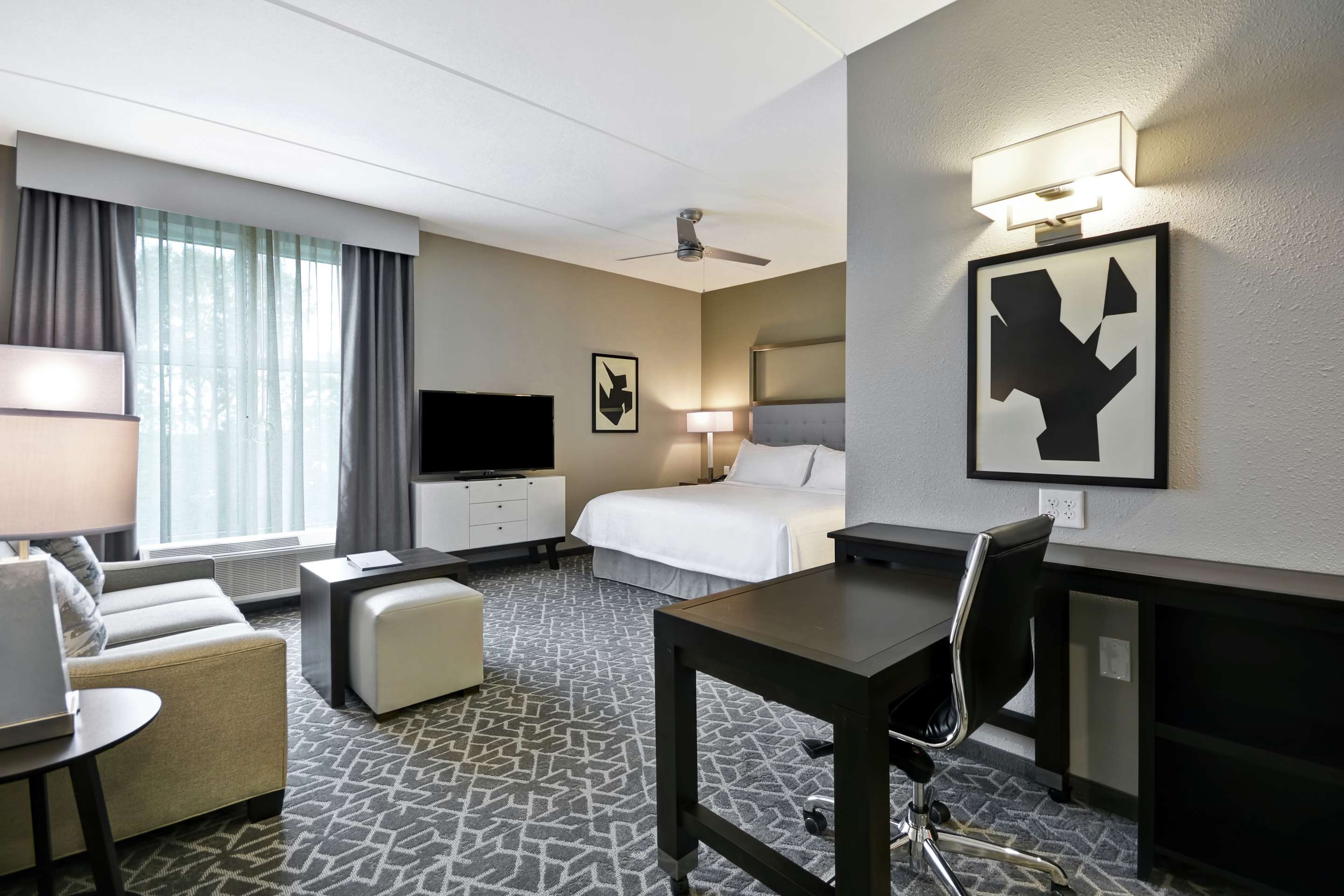 Guest room