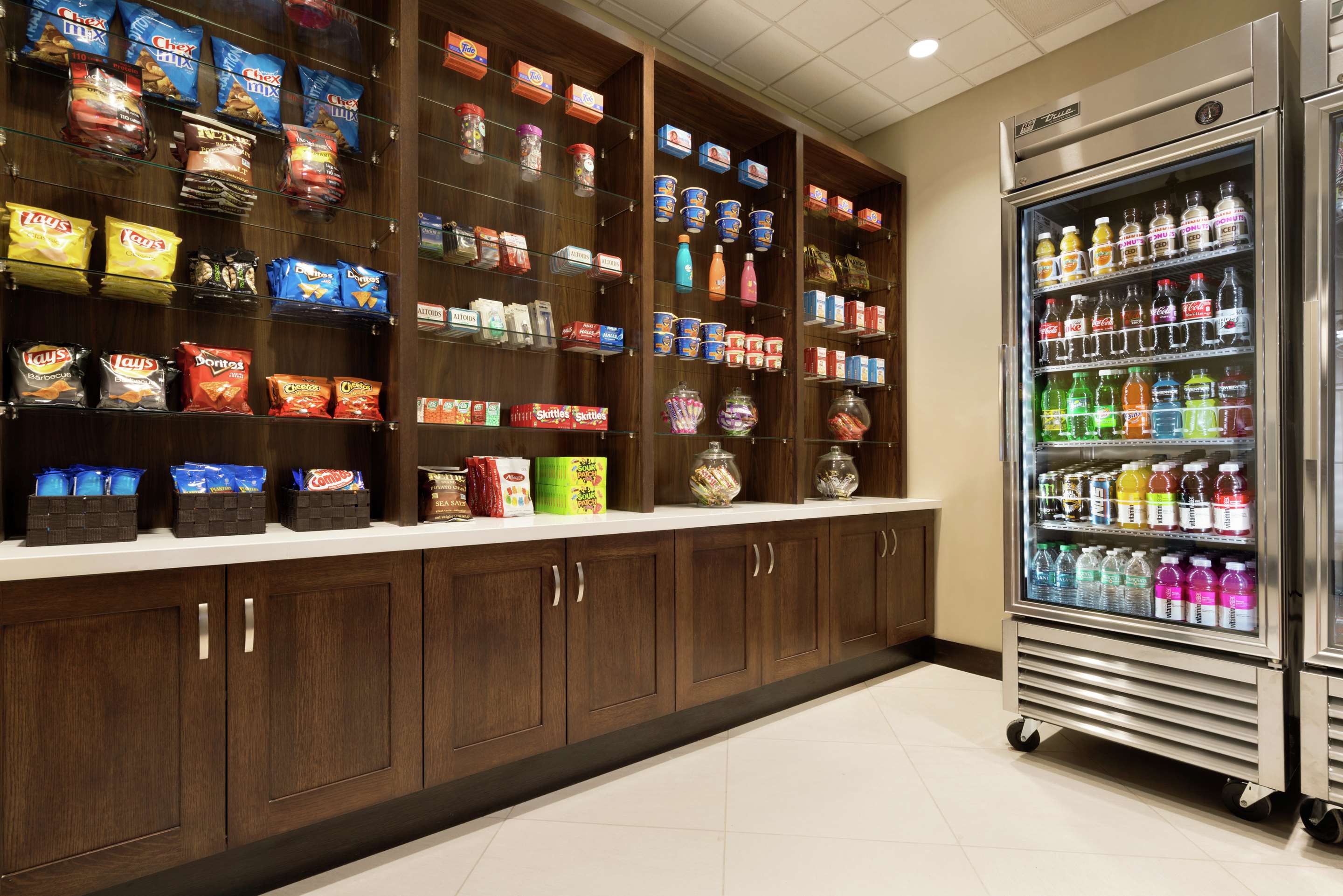 Restaurant | Embassy Suites by Hilton Syracuse Destiny USA