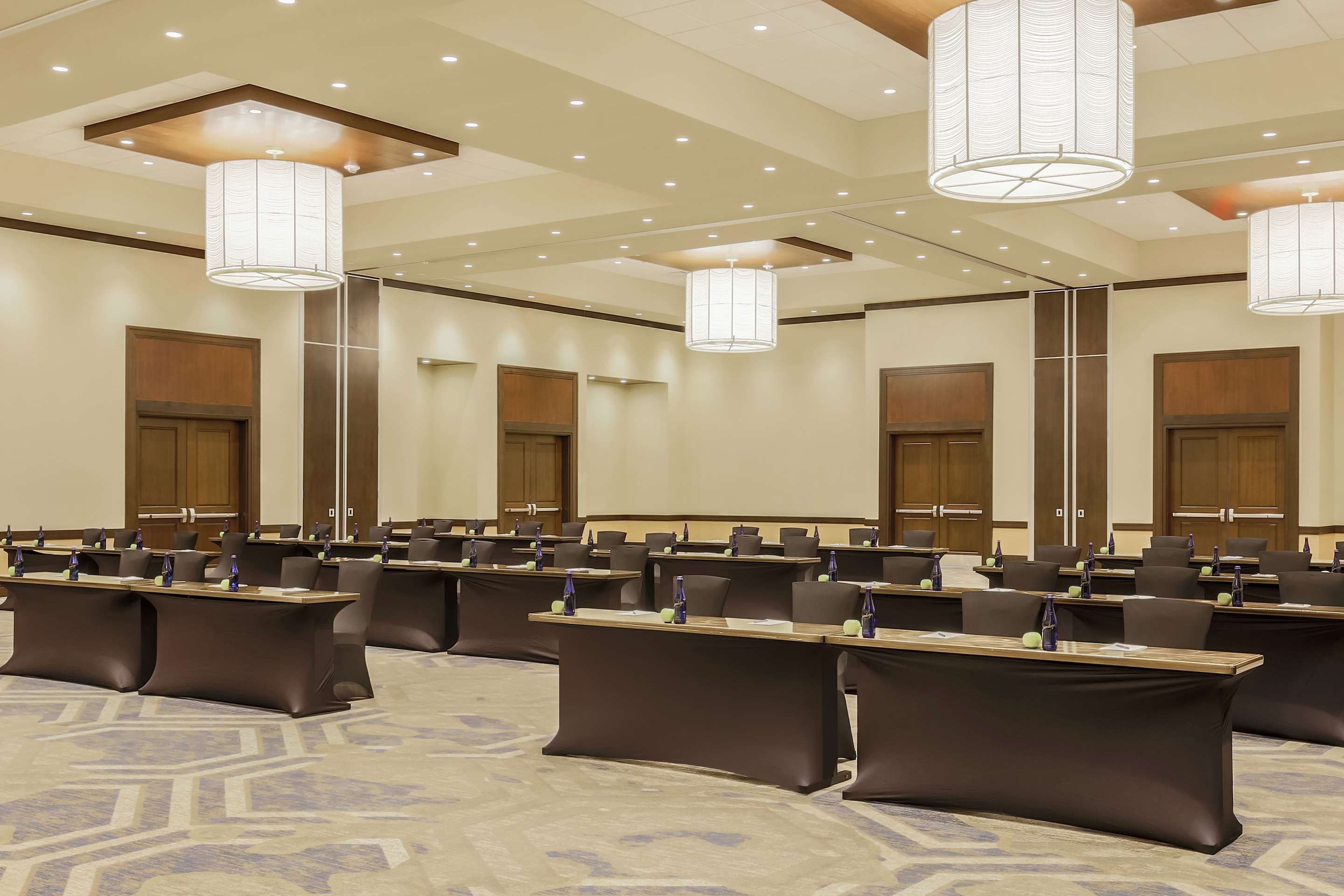 Meeting Room | Embassy Suites by Hilton Syracuse Destiny USA