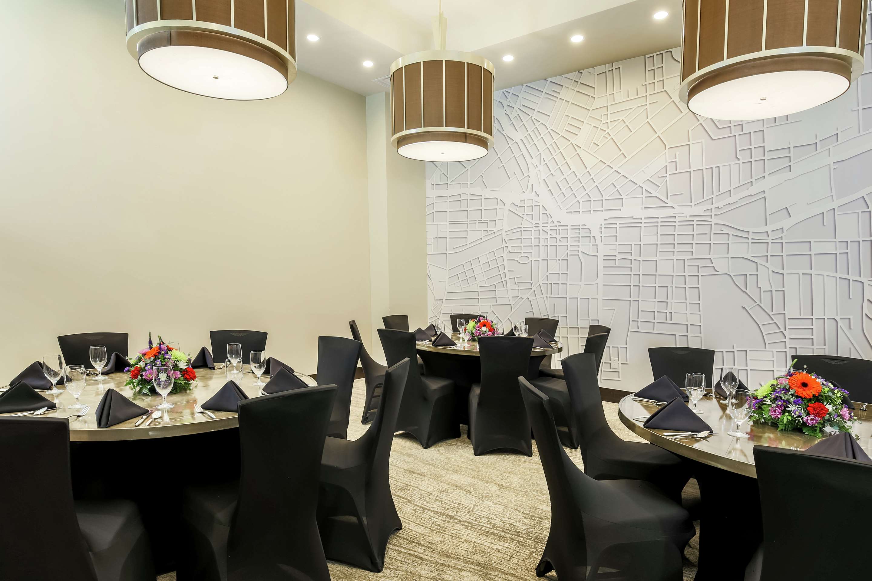 Meeting Room | Embassy Suites by Hilton Syracuse Destiny USA