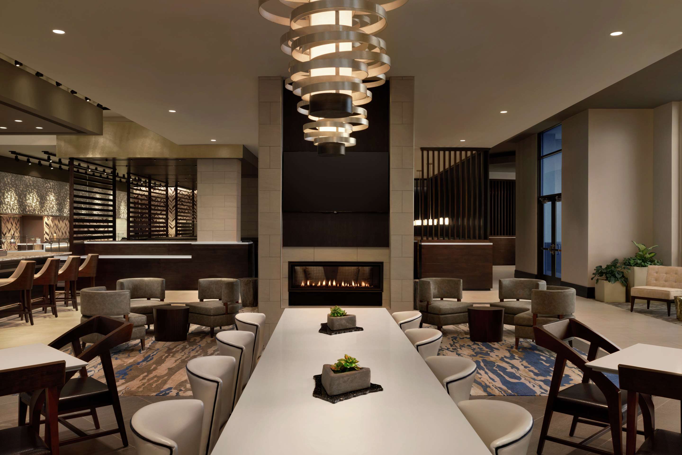 BarLounge | Embassy Suites by Hilton Syracuse Destiny USA