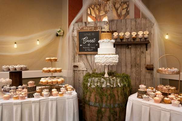  - Ramada Hotel Fargo - I-29, Exit 64