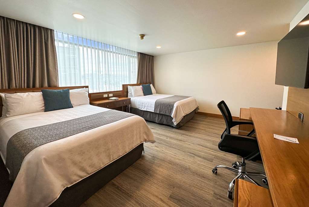 WYNDHAM GARDEN QUITO-guestroom-Guest Room,On-Site.jpg