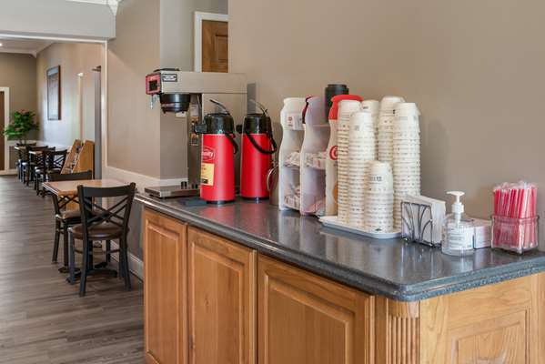 Restaurant - SureStay Hotel by Best Western Leesville