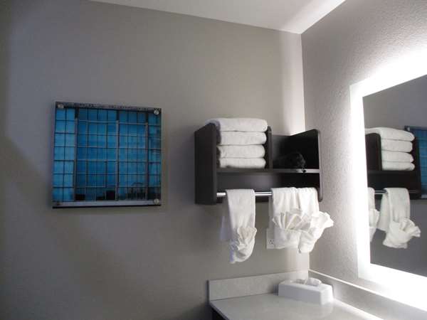  - Best Western Plus McPherson Hotel