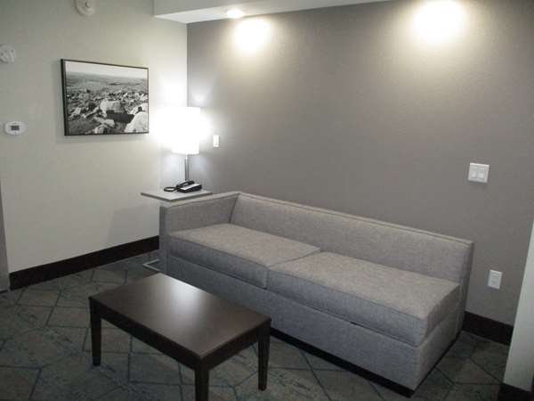 Suite - Best Western Plus McPherson Hotel
