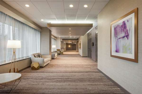  - DoubleTree by Hilton East St Paul - I-94, Exit 246