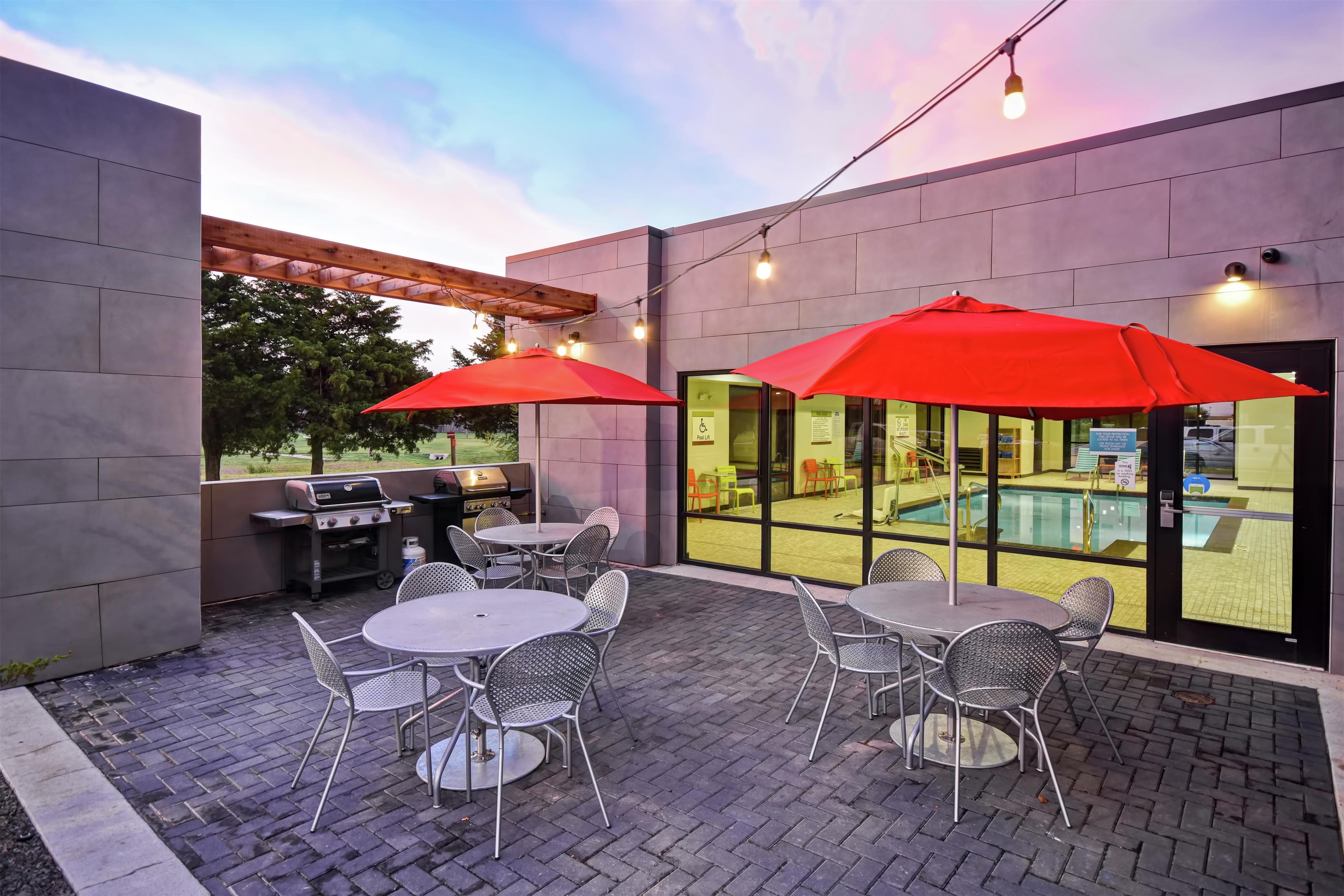 Pool | Home2 Suites by Hilton El Reno, OK