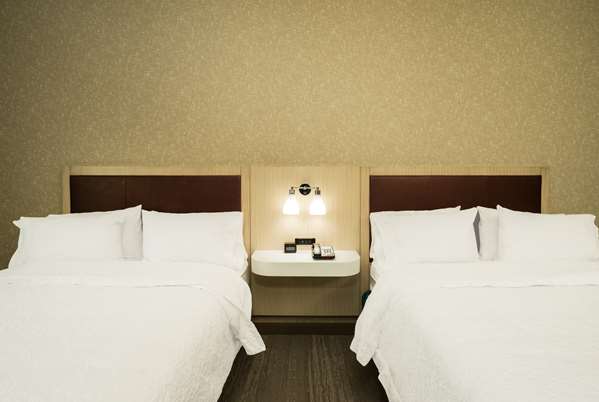  - Hampton Inn Newport - I-40, Exit 435