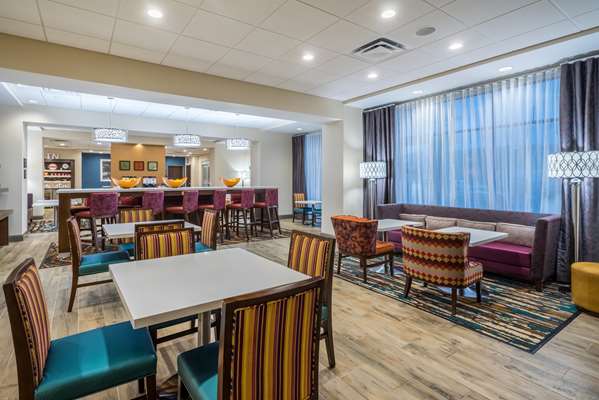 Restaurant - Hampton Inn Newport - I-40, Exit 435
