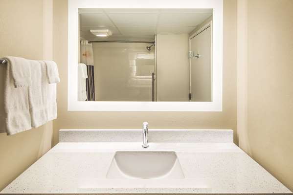  - La Quinta Inn & Suites Milledgeville