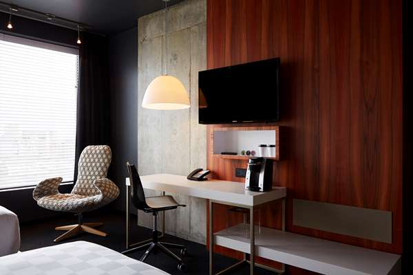  - ALT Hotel Griffintown Montreal
