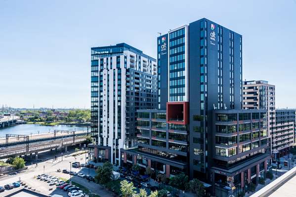 Exterior view - ALT Hotel Griffintown Montreal