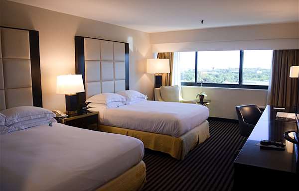  - APA Hotel Woodbridge Iselin