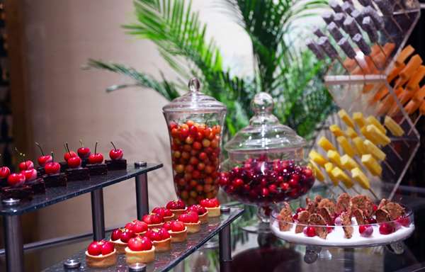  - APA Hotel Woodbridge Iselin