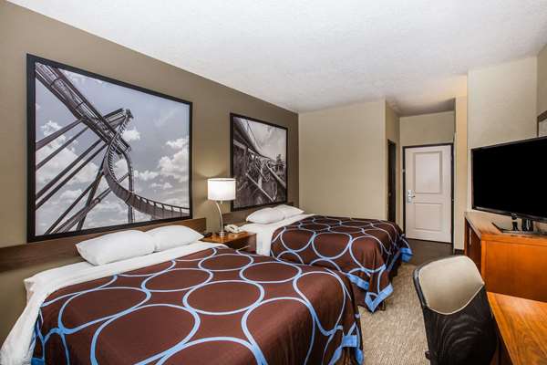  - Super 8 Hotel Altoona - I-80, Exit 142