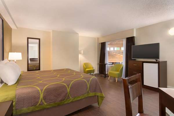  - Super 8 Hotel Prince George