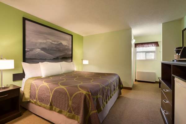  - Super 8 Hotel Prince George