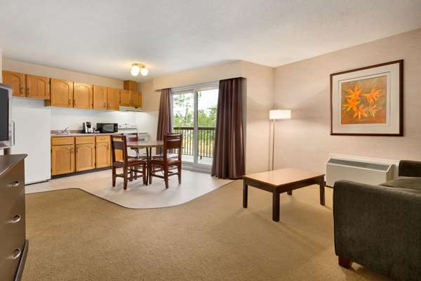  - Super 8 Hotel Prince George