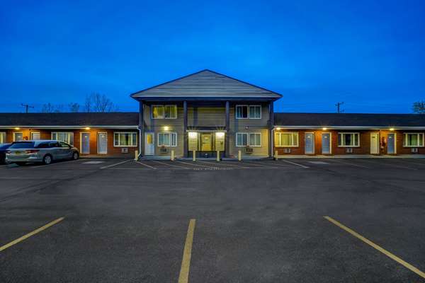 On-Site,Outdoor/Exterior,Exterior View of Building