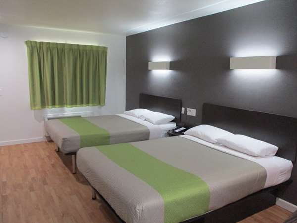  - Studio 6 Extended Stay Hotel Huntsville - I-45, Exit 115