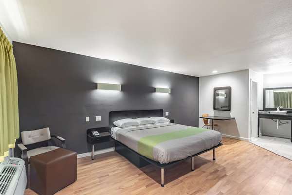  - Studio 6 Extended Stay Hotel Huntsville - I-45, Exit 115