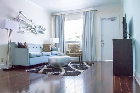 Suite - Dorchester Hotel & Suites Miami Beach