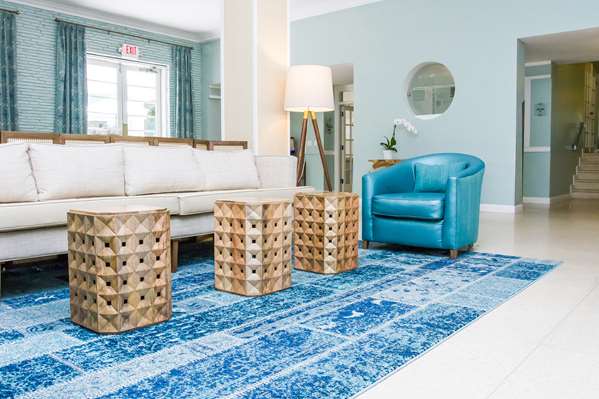  - Dorchester Hotel & Suites Miami Beach