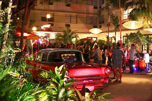 Restaurant - Dorchester Hotel & Suites Miami Beach