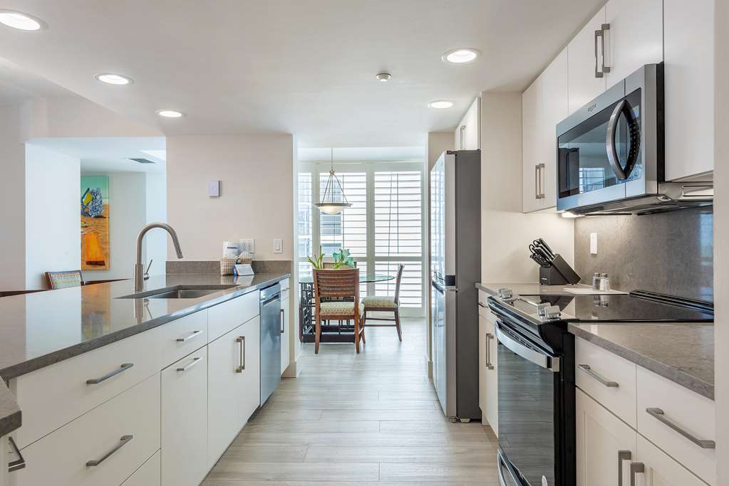 GULL WING BEACH RESORT-guestroom-Guest Room,Guest Room Amenity,Kitchen/Kitchenette,Suite,On-Site.jpg