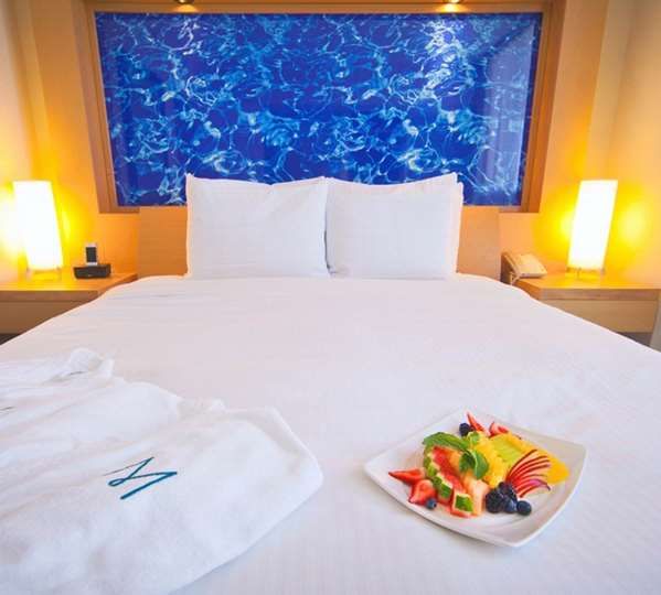  - Marenas Beach Resort Sunny Isles Beach